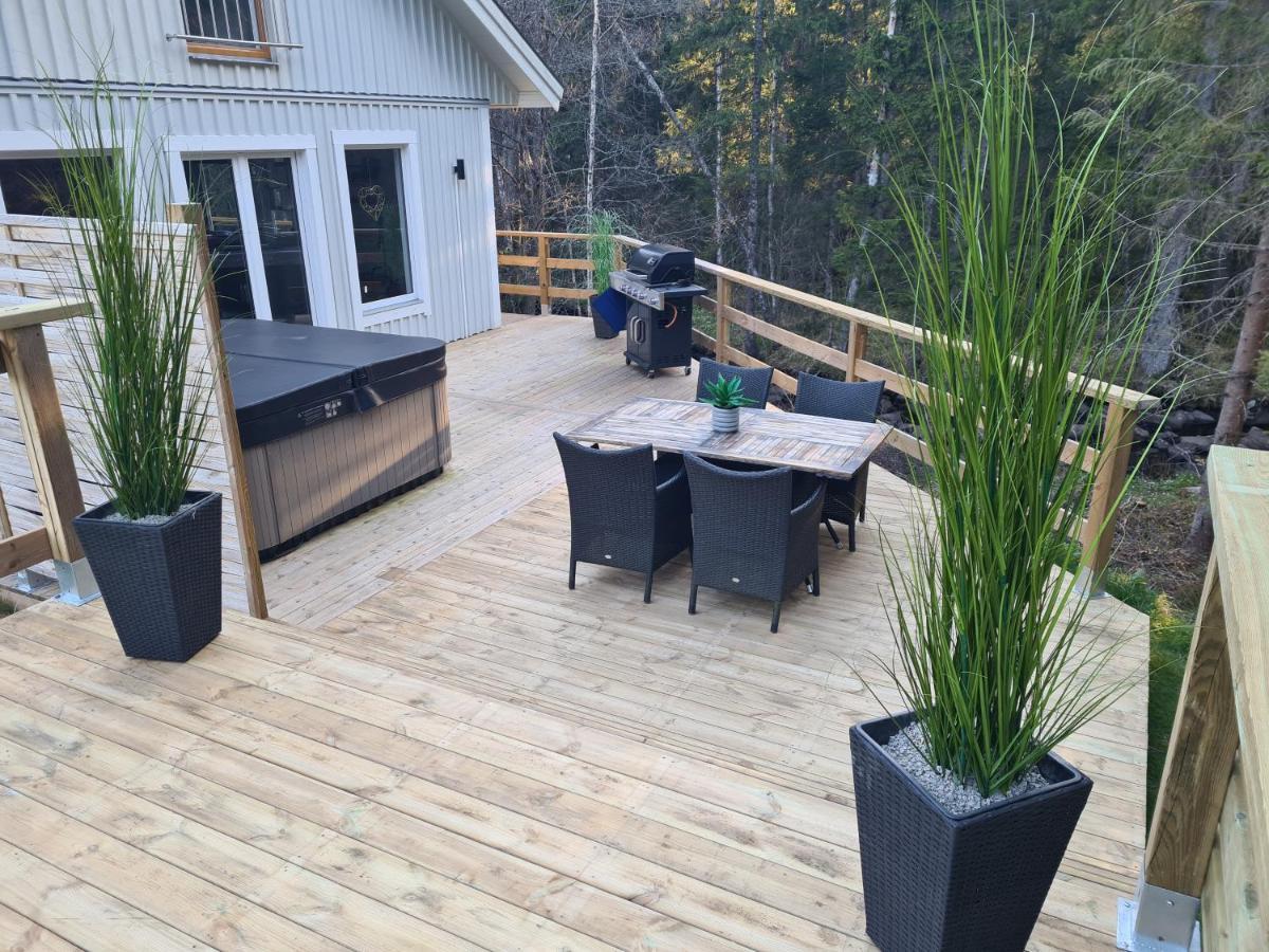 Pinebo Palace Guesthouse Ulricehamn Kültér fotó